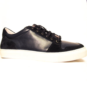Alphakilo Leather Low Top Sneaker